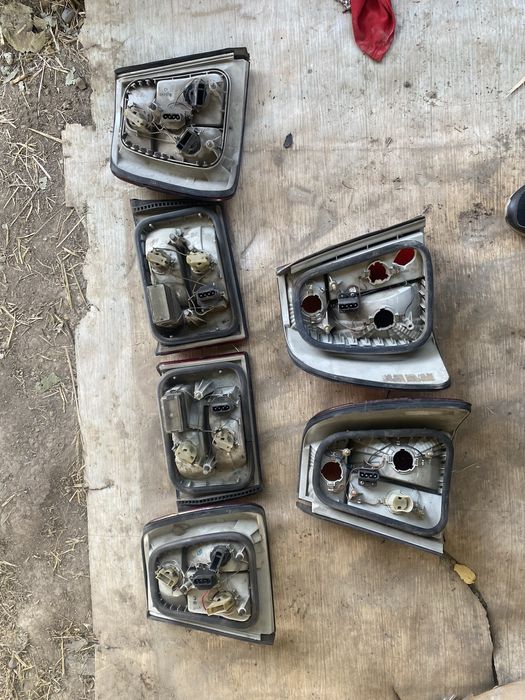 Стопы задние фонари БМВ Е34 универсал туринг.