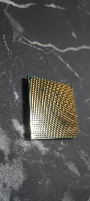 AMD Phenom II X4 810 (2.6GHz)+Оригинален охладител(BOX) – Перфектен!!!