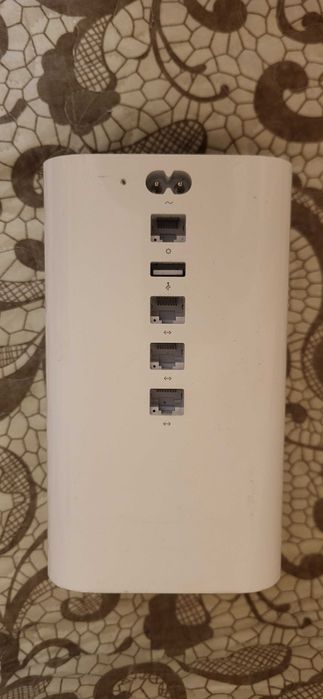 Apple AirPort Extreme Base Station (A1521) fuctional (fara hdd)