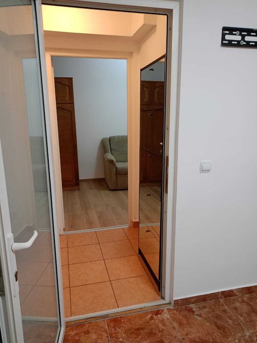 Închiriez apartament 2 camere