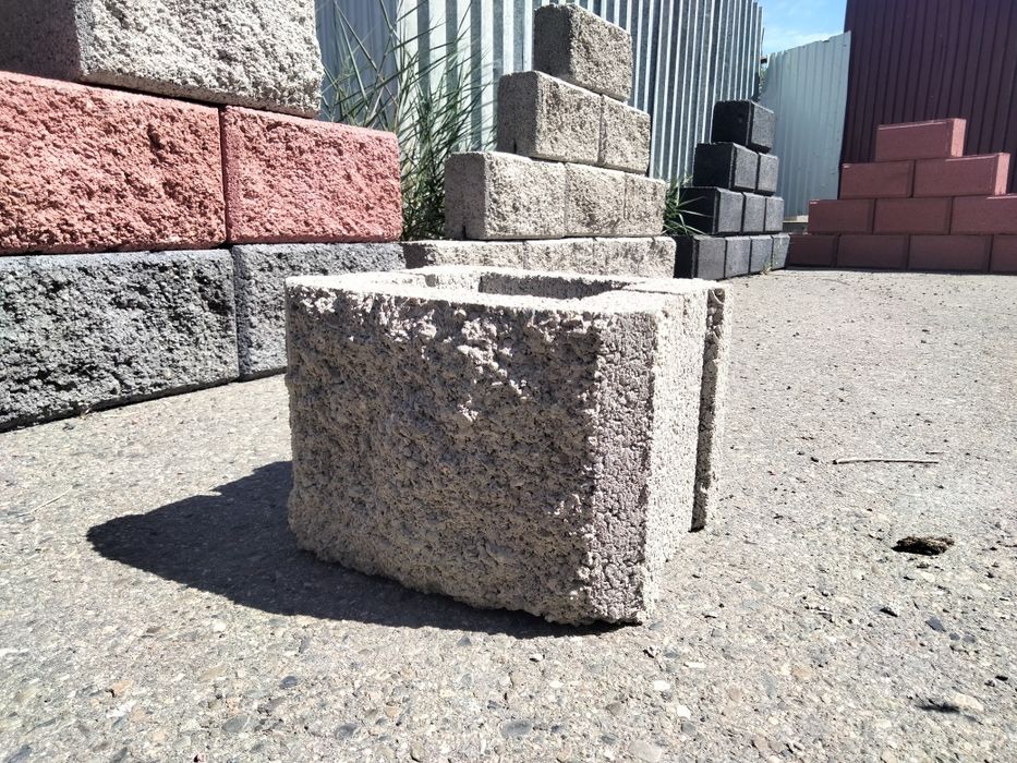 Продам пескоблоки.