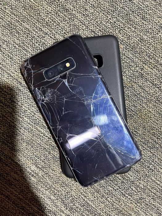 Самсунг с10е. Г.Уральск