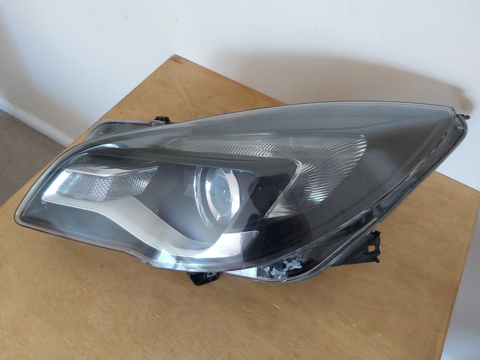 Far stanga Opel Insignia face-lift pentru circulație UE