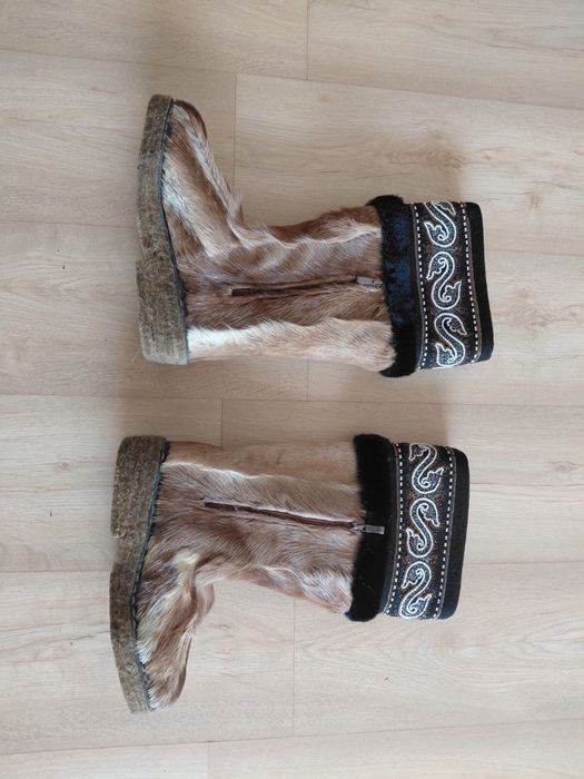 Продам Якутские унты