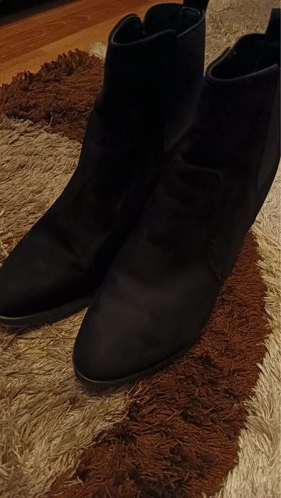 Ghete Dama . Marimea 39