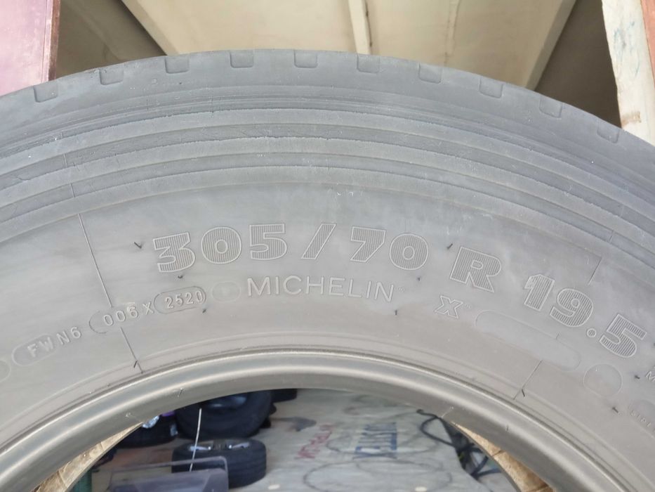 1 тежкотоварна гума 305/70R19.5 Michelin XZE2+ 147/145M M+S Germany