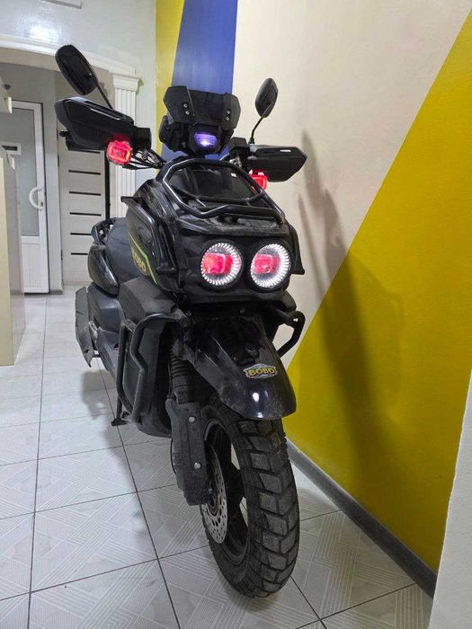 Бензиновый скутер BOBO Tank