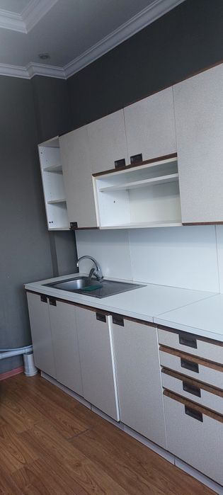 Продам кухонный гарнитур, б/у, пр. Чехия