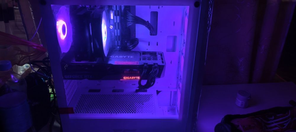 Компьютер игровой, в идеальном состоянии