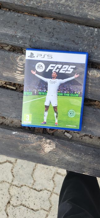 Диски  Fc25,Gta5, minecraft