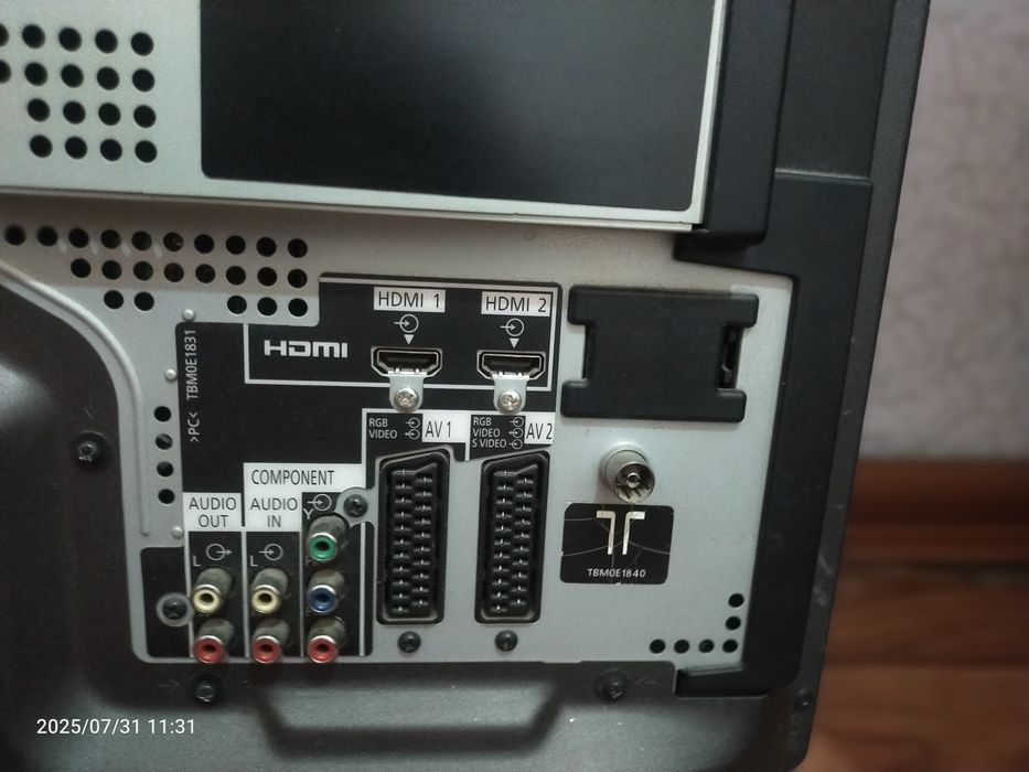 Телевизор ЖК на запчасти