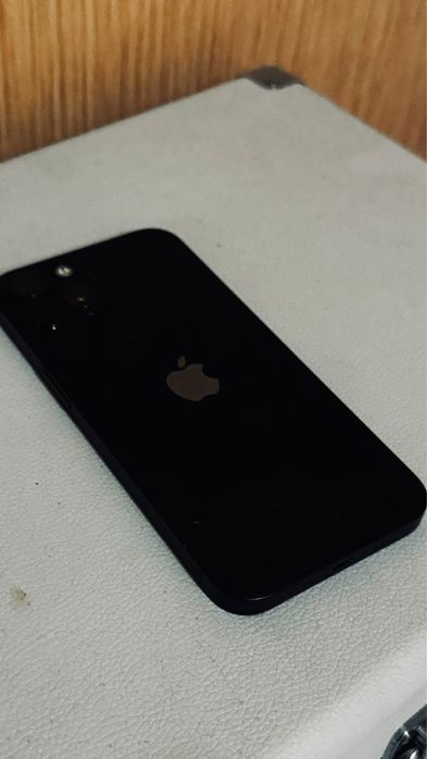 Продам iphone 13