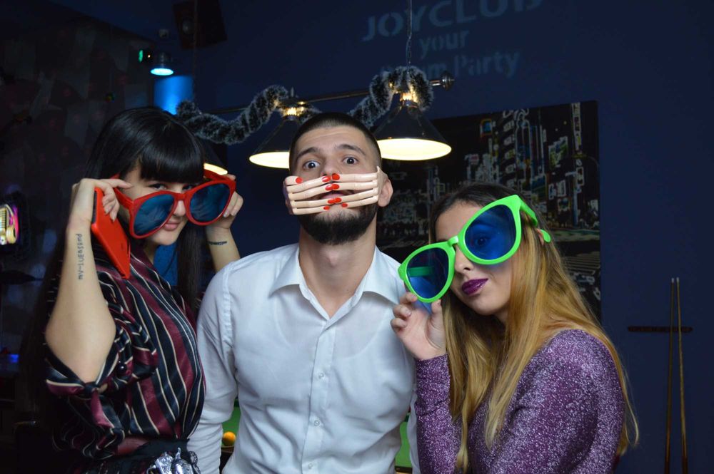 Cabina foto 599 lei / eveniment - inchiriere photobooth Bucuresti