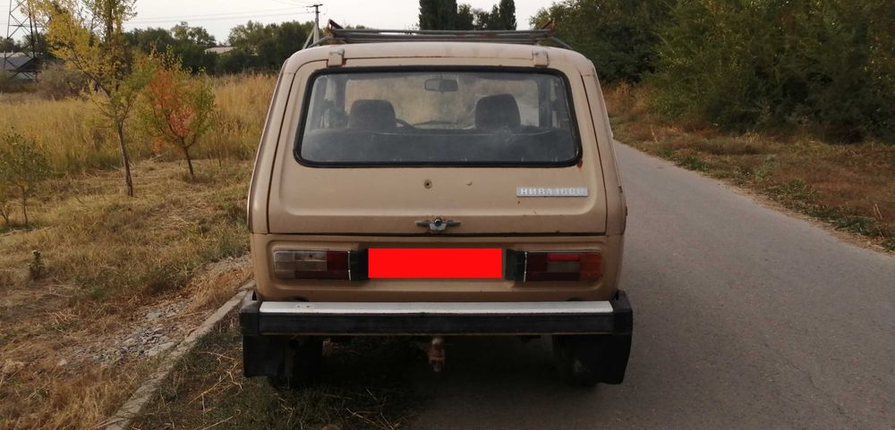 Нива 2121 4Х4 внедорожник