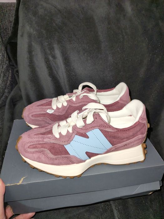 New Balance 327 culoare roșu burgund cu logo N albastru 37 noi originali