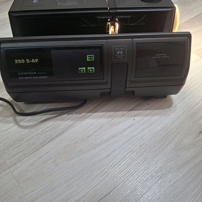 Диапрожектор.      .