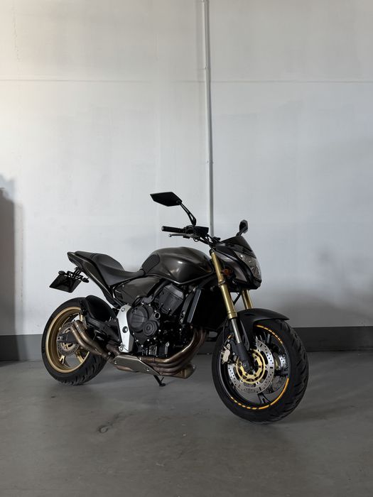 Honda Hornet PC41 – 2012 – 34.500 km