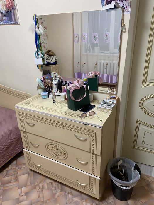 Двухспальная кровать