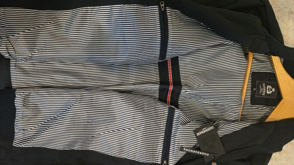 Продам новую ветровку