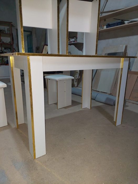 Кухонный столдар сатылады