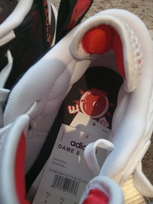 Ghete baschet adidas Dame 8 mărimea i 46 noi cu eticheta