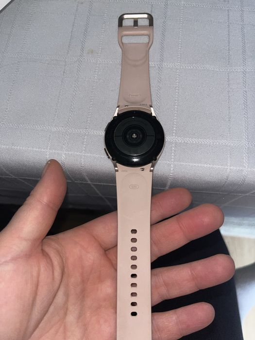 Samsung Galaxy watch 4 смарт часовник роуз голд