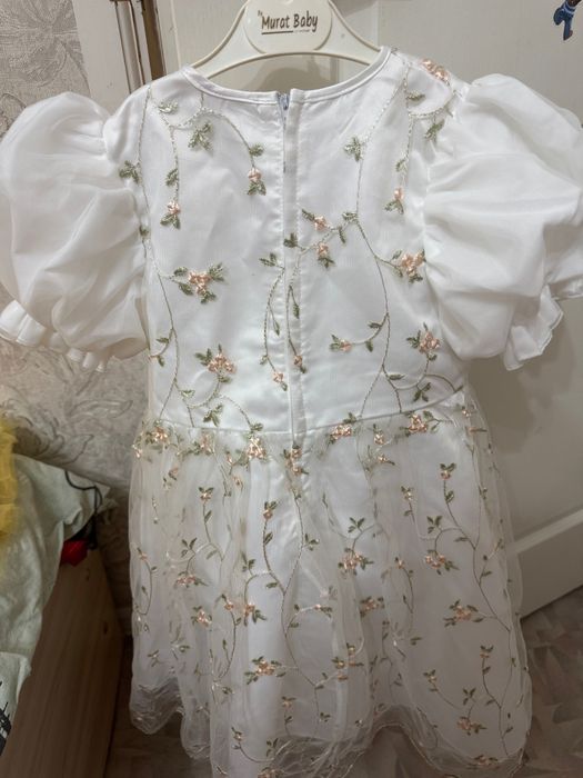 Продам платье на девочку