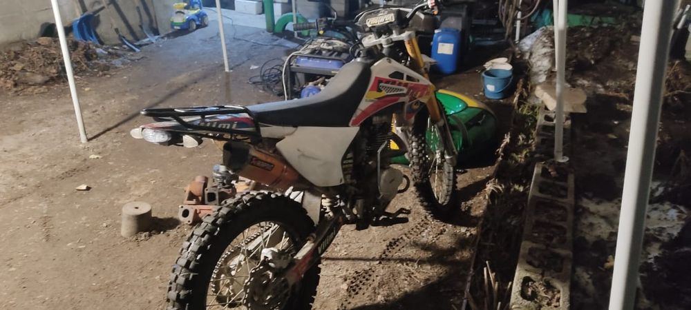 Продам эндуро 250кб