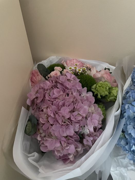 Цветы свежие продается срочно