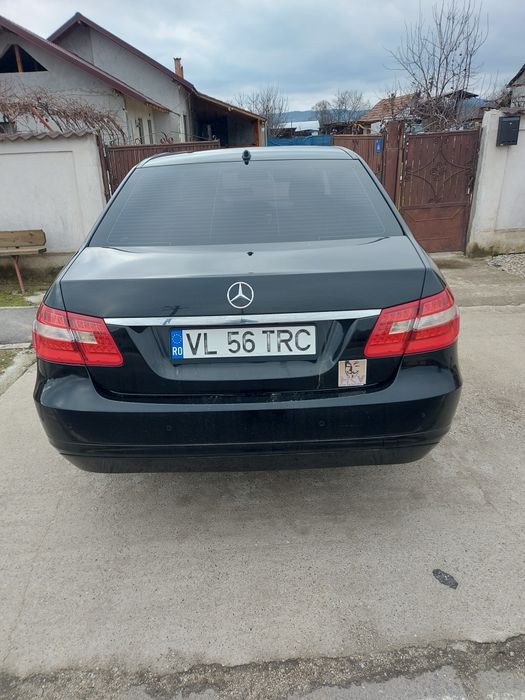 Vând Mercedes w212 an 2010 motor 2,2 preț 6500 euro sau la schimb 7000