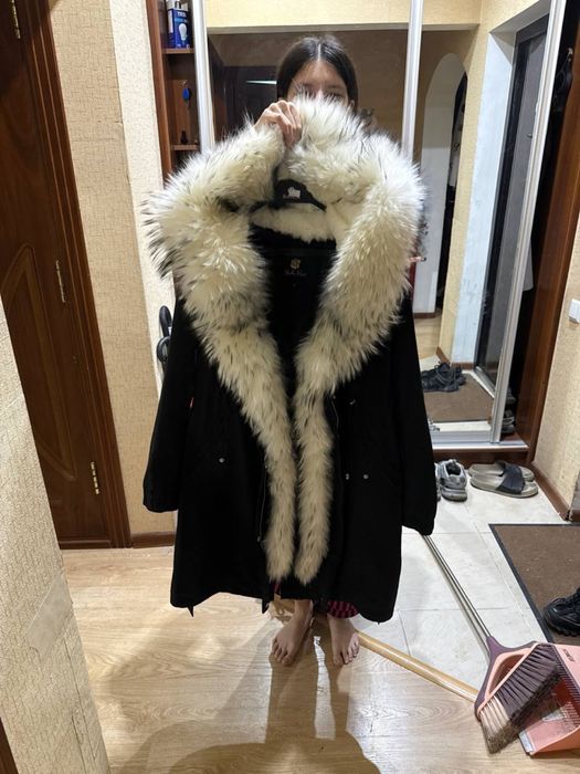 Продаеться парка натуралка писец