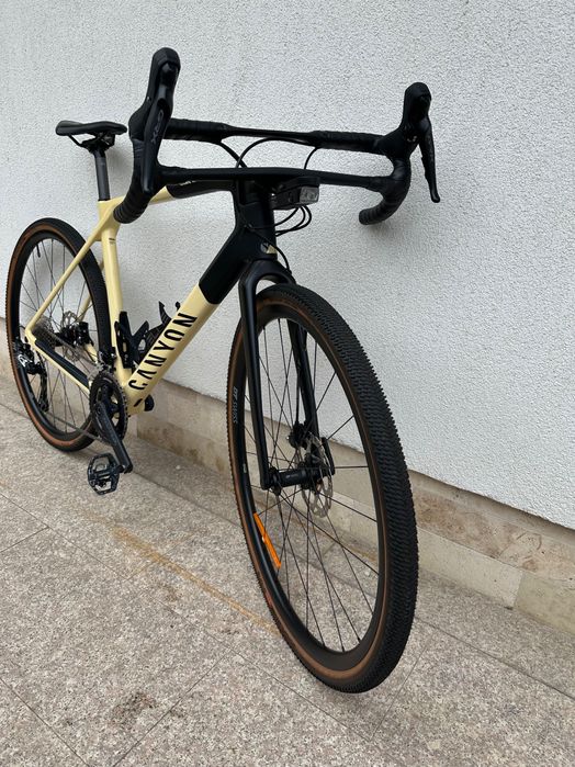 Gravel Canyon Grail CF SL 7 (2023) Mărime M – Carbon, GRX 800/600, DT Swiss – Rulată puțin, doar pe asfalt - stare excelentă.