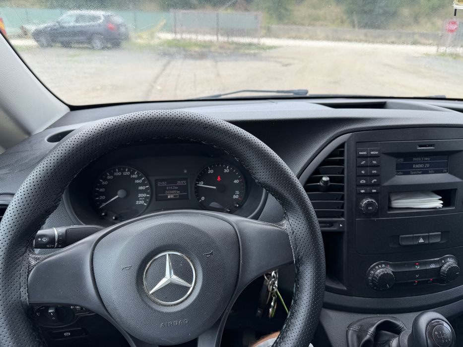 Mercedes vito mixt Pret la cerere
