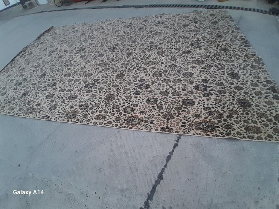 Продаётся  ковролин!!!