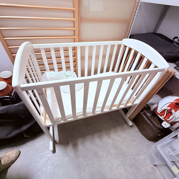 Продам детскую кроватку