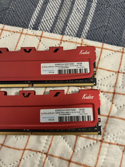 Kit 16gb ram Exceleram 3000mhz
