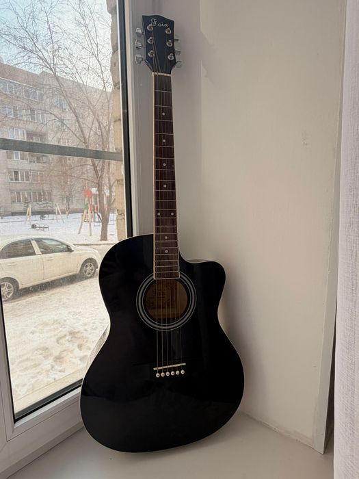 Гитара акустическая