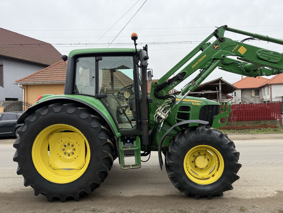 Vând tractor john deere 6230 cu încarcator frontal