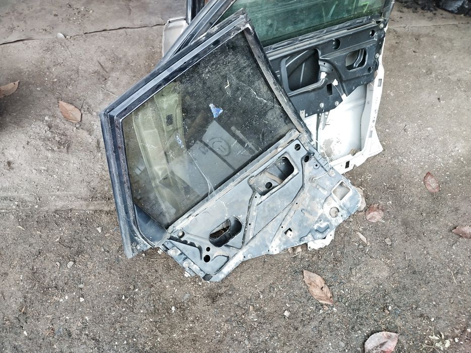 Продам двери на Ауди