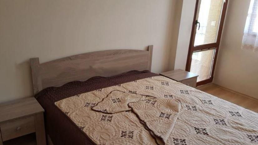 Дава се под наем Тристаен апартамент в София, Зона Б-18 - 100 кв.м за 850 € - Снимка #2