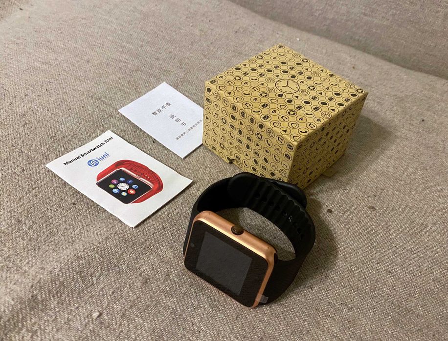 Smartwatch Y1 cu slot SIM și card, nou, defect nu pornește