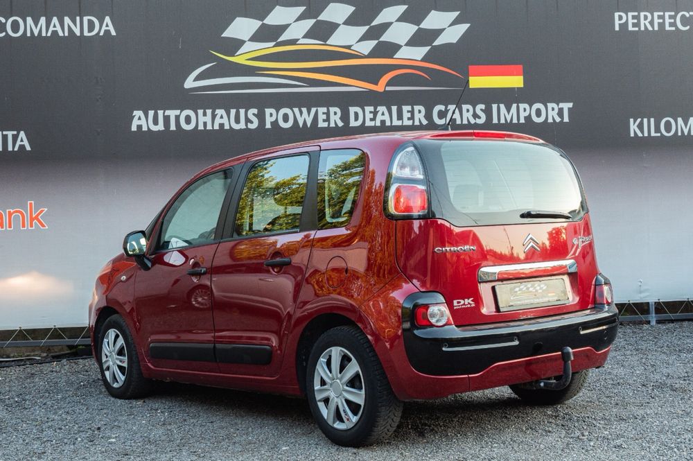 Citroen C3 picasso - 2013 - euro 5 - dublu climatronic - senzori - scaune incalzite - geamuri electrice - carlig - auto recent adus in tara !!!