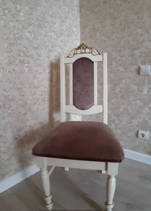 Продам гостиный стол