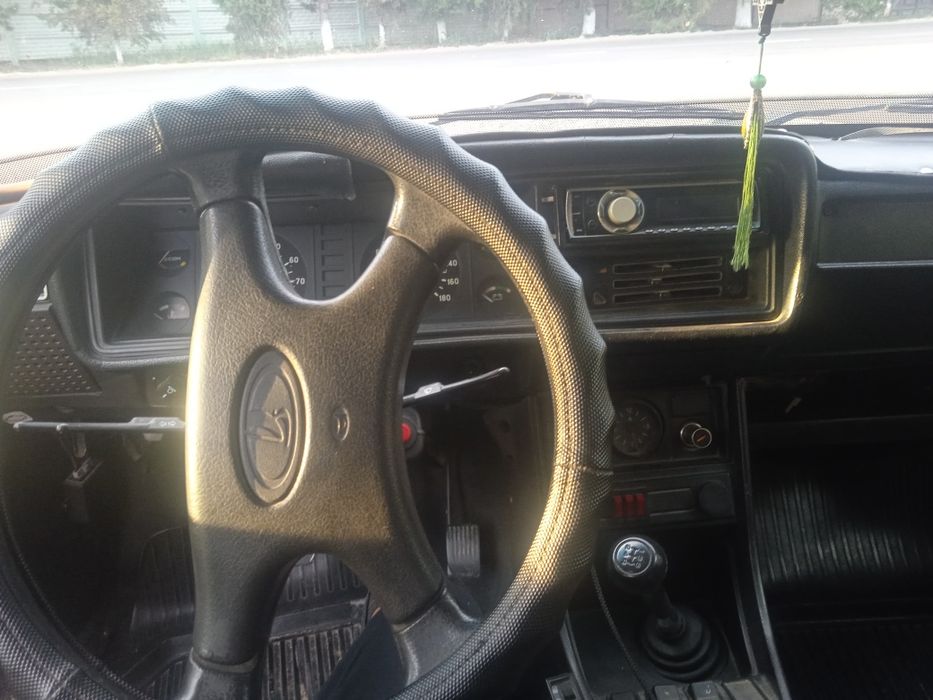 Vaz 2107 sotiladi xolati yaxshi