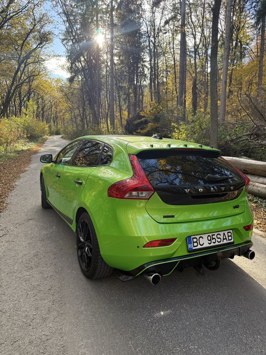 Volvo V40 D2 1.6 D  Personalizat