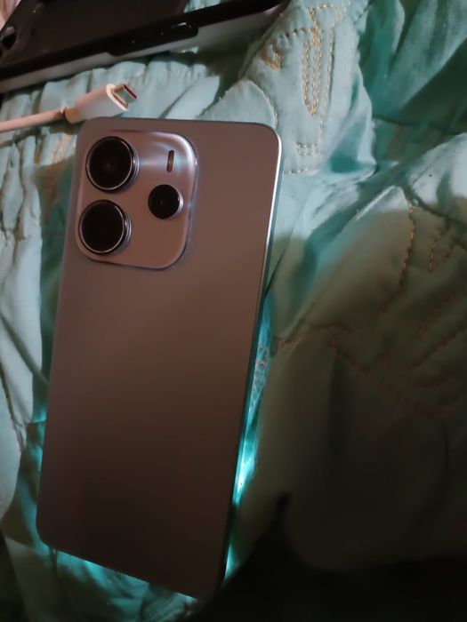 Продам телефон Redmi Not 14