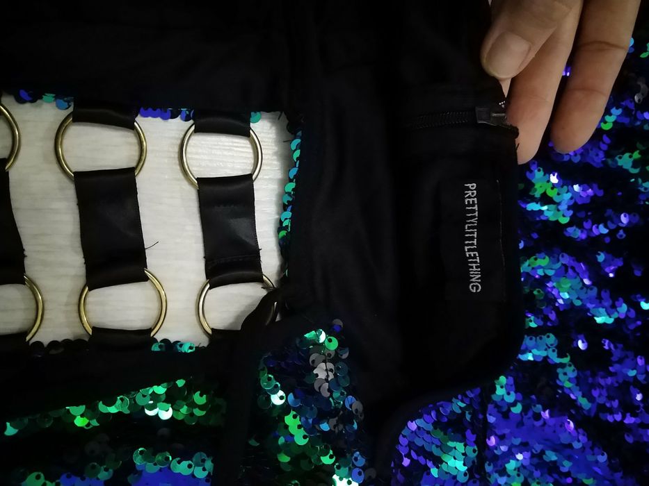 Парти къса рокля с обръщащи се пайети гол гръб размер С от Англия