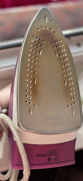 Паровой утюг Scarlett