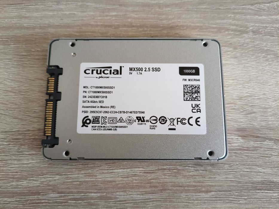 SSD 1 тб "Crucial" 2.5 Sata
