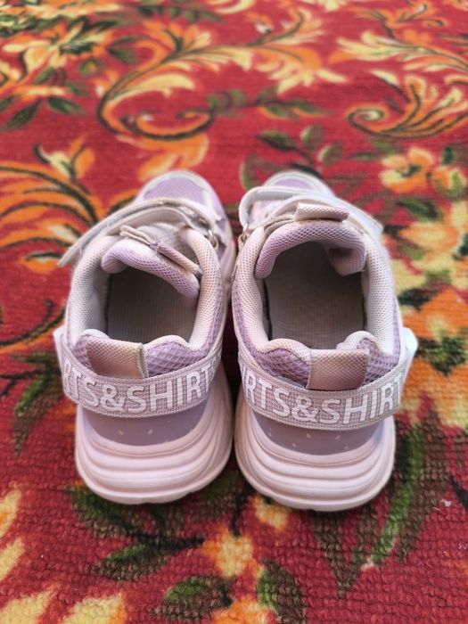 Детские кросовки на девочку